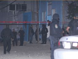 Policías federales resguardan las instalaciones del centro de rehabilitación “Cristiano Fe y Vida”. EL UNIVERSAL  /