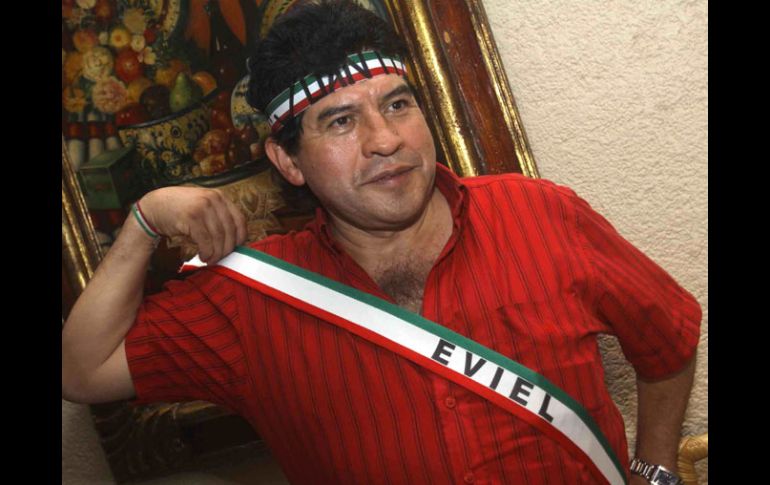 Juanito se suma a la campaña del PRI en Oaxacza y tacha de traidores al PRD y al PT. EL UNIVERSAL  /