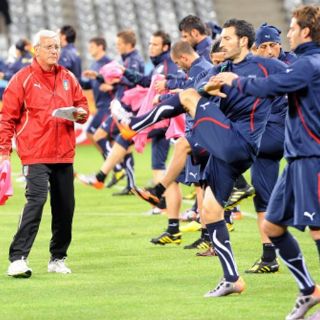 Lippi confía en los veteranos
