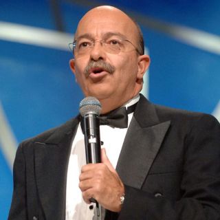 Andrés Bustamante detalla guión para cine