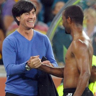 Low descarta ser favoritos