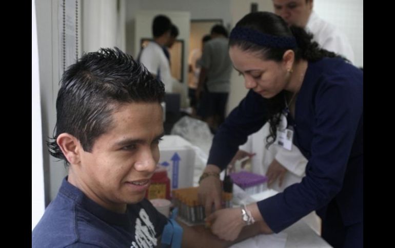El jugador de las Chivas, Sergio Ávila. JAMMEDIA  /