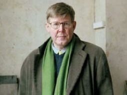 El escritor, conocido por obras como ''La Locura del rey Jorge III'' y ''The History Boys'', fue víctima de robo. ESPECIAL  /