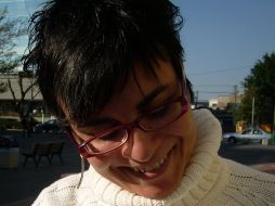 La autora de más de una decena de libros considera que el reconocimiento fortalece las satisfacciones. ESPECIAL  /