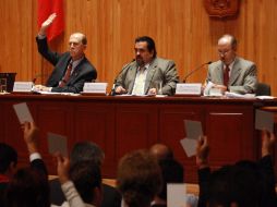 Ayer, el Consejo General de la UdeG estableció un ultimátum para recibir más recursos. A HINOJOSA  /