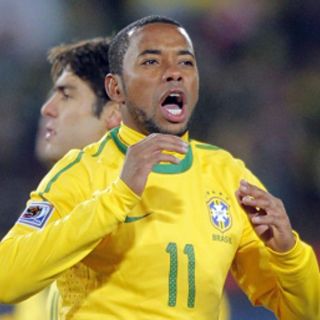Robinho promete mejor futbol