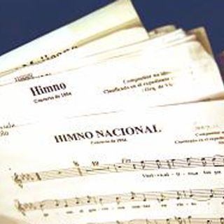 Podrían crear himno para Bicentenario
