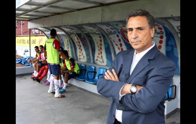 José Luis Real estará a cargo del plantel en los trabajos de cancha. MEXSPORT  /