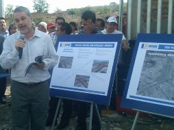 Emilio González dijo que los recursos destinados para garantizar la carpeta asfáltica serán de los tres niveles de Gobierno. M. MENDOZA  /