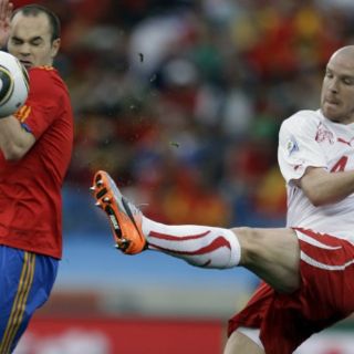 Senderos sufre esguinge en el tobillo