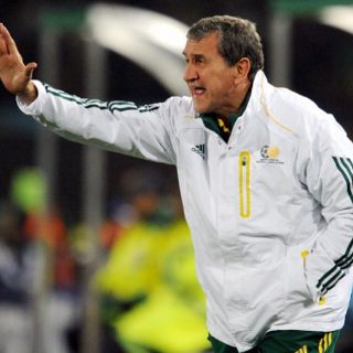 Parreira culpa al árbitro