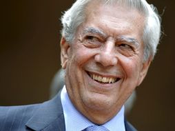 El escritor peruano a su llegada a la Biblioteca Valenciana. EFE  /