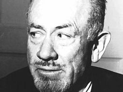 El escritor John Steinbeck fue galardonado con el Premio Nobel en 1962. EL UNIVERSAL  /