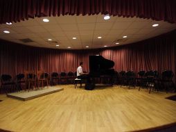 La idea es apoyar a jóvenes con cualidades y privilegiar sus logro. REUTERS  /