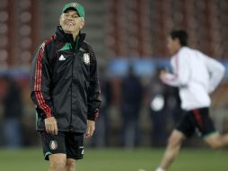 Javier Aguirre, entrenador de México, asegurá que la Selección seguirá con la misma formación. AP  /