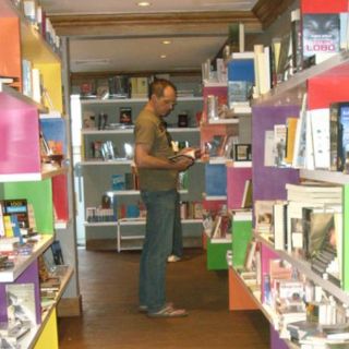 Inauguran librería La ciudad de las Ideas-Alfaguara