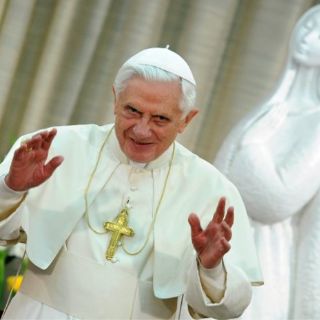 Papa se reúne con líder de Legionarios