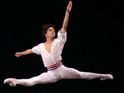El tapatío Isaac Hernández destacó durante la pasada temporada del San Francisco Ballet.  ESPECIAL  /