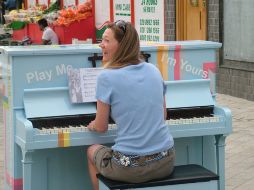 Cada uno de los 60 pianos que serán instalados en la zona tendrá personal responsable por su cuidado. LUKEJERRAM  /