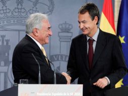 Durante el encuentro entre Strauss-Kahn y Rodríguez Zapatero, se hablaron de las medidas españolas para atajar la crisis.AP  /