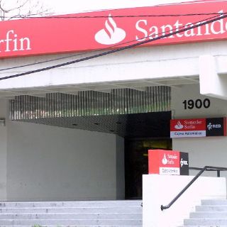 Precios de energéticos, riesgo para la inflación: Grupo Santander