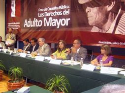Dentro del Foro de Consulta Pública “Los Derechos del Adulto Mayor”. ESPECIAL  /