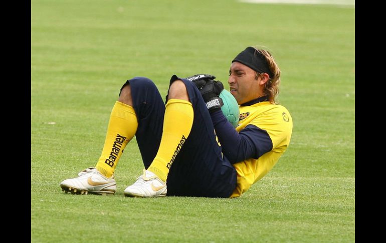 Armando Navarrete entrena arduamente en la pretemporada americanista. MEXSPORT  /
