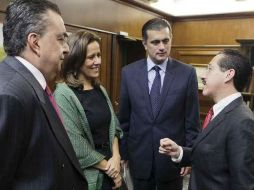 Ney González recibió muestras de respaldo por la decisión de suspender clases ante la ola de violencia que abraza a Nayarit. ESPECIAL  /