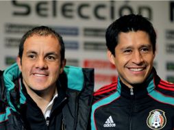 Ricardo Osorio y Cuauhtémoc Blanco estuvieron en rueda de prensa en donde prometieron buen futbol por parte del Tri. EFE  /