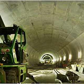 Construye Suiza un túnel bajo los Alpes