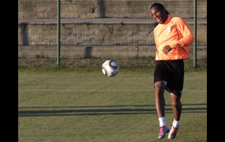 El delantero Didier Drogba, durante un entrenamiento de la Selección de Costa de Marfil. AP  /