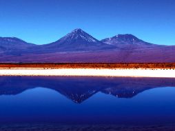 Atacama en el invierno ofrece una muy tolerable temperatura de 22° C durante el día, y por la noche un frío de 4°C.ESPECIAL  /