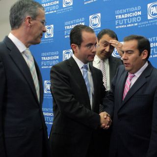 El PAN revira a priistas acusación de espionaje