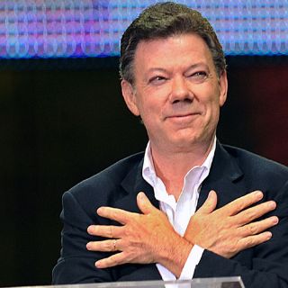 Gana Santos y advierte fin de las FARC