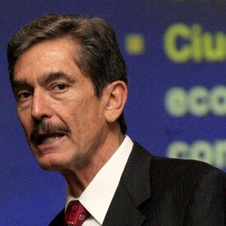 Rangel Sostmann deja rectoría del Tec de Monterrey