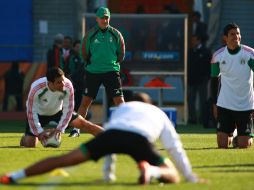 Javier Aguirre dirige el entrenamiento del “Tri” en Rustenburgo. GETTY IMAGES SPORTS  /