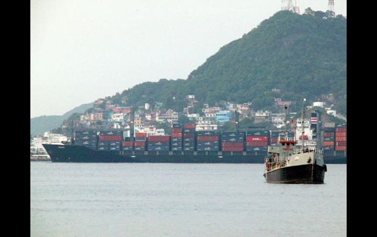 Durante los primeros cinco meses del año se movilizaron un millón 368 mil 743 contenedores en los puertos mexicanos. ARCHIVO  /