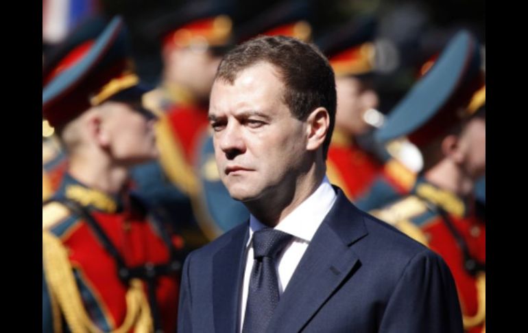 A su llegada fue recibido por la esposa del gobernador Arnold Schwarzenegger, María Shriver. REUTERS  /