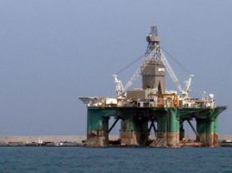 Los inventarios de crudo en Cushing, Oklahoma, el punto de entrega para los contratos a futuro, subieron 386 mil barriles. ESPECIAL  /