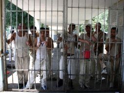 La sobrepoblación causa condiciones inhumanas de readaptación por el deterioro de espacios, condiciones y provisión de servicios. EFE  /