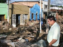 Vista de la ciudad de Río Largo destruida por la fuerza del Río Mundaú, debido a las fuertes lluvias. EFE  /