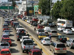 El congestionamiento vehicular se prolongó por varias horas. ARCHIVO  /