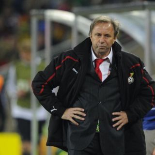 Rajevac invita a sudafricanos a apoyar a Ghana