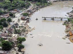 Las lluvias que se han cobrado la vida de al menos 44 personas en el noreste de Brasil, han dejado un rastro de destrucción. AP  /