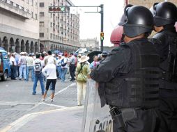 Los maestros advierten que volverán a bloquear la avenida Hidalgo en caso de que las negociaciones no les favorezcan. A. HINOJOSA  /