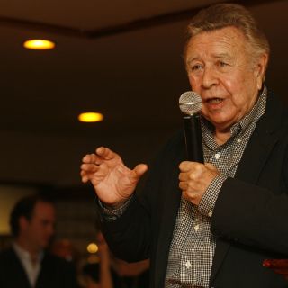 Rinden homenaje nacional a Manuel Felguérez