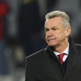No merecimos pasar porque no marcamos: Hitzfeld