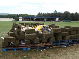 Entre lo asegurado, la dependencia federal incineró casi dos toneladas de diversos tipos de drogas. ESPECIAL  /