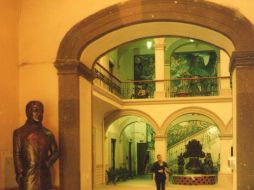 En la calle Guanajuato, entre San Luis Potosí y Relox, del lado norte, se localiza la atractiva casa. ESPECIAL  /