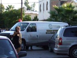 Una mujer llora tras la multiejecución. EL SIGLO DE DURANGO  /